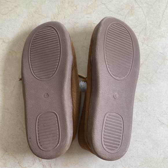 Cozy Tan Slippers - Picture 4 of 7